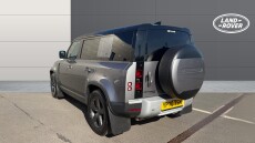 Land Rover Defender 2.0 D240 SE 110 5dr Auto Diesel Estate